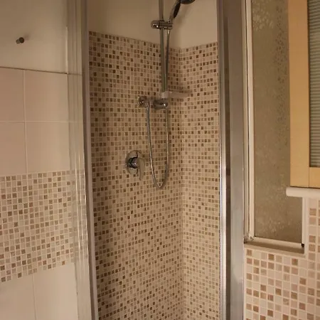 Affittacamere Casa Madè *